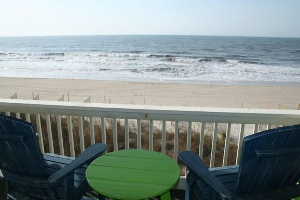 Next 2 Paradise-203 2 Bedroom Condo by RedAwning - Property Image 12