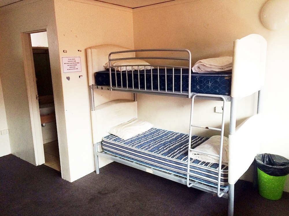 St Kilda Hostel - Image 3