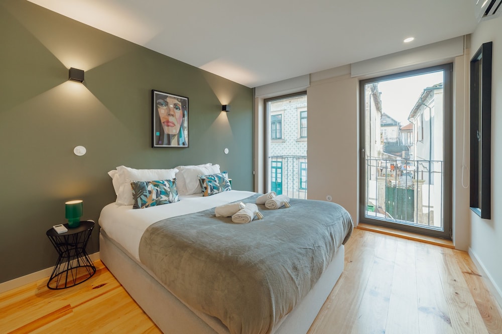 Gaia Premium B Apartment by Vacationy
