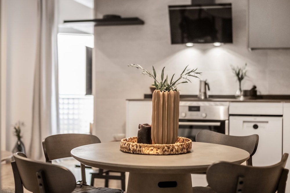 Elton - 1 Bedroom in Chueca