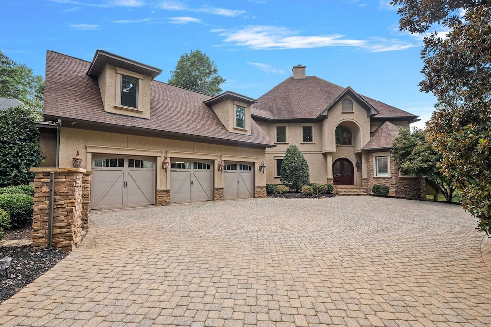 Livin' Large Lake Norman Estate w/ Pool, Dock, Game Room & Scenic Views