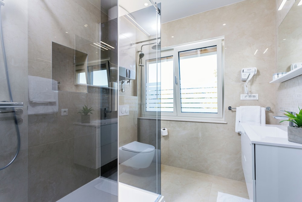 Shine of Life Luxury Rooms