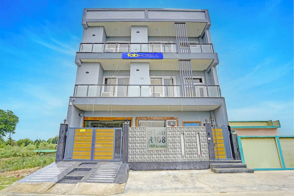Fabhotel The Viraaj