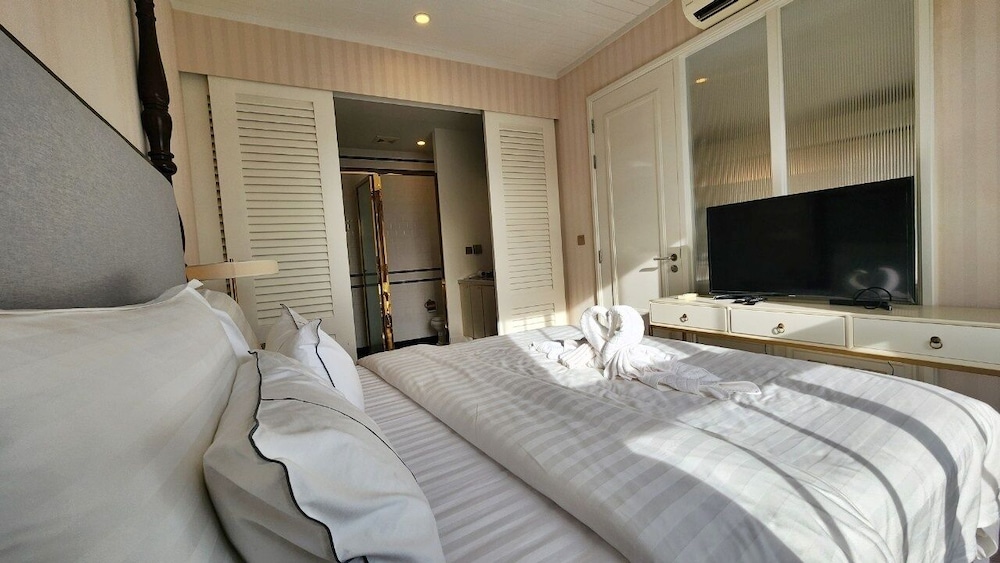 GrandFlorida 1Bedroom CloseToBeach D716
