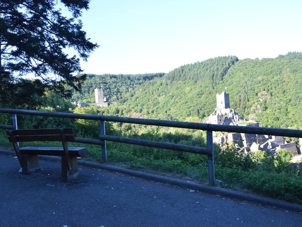 Apartment in Meisberg With In-house Catering