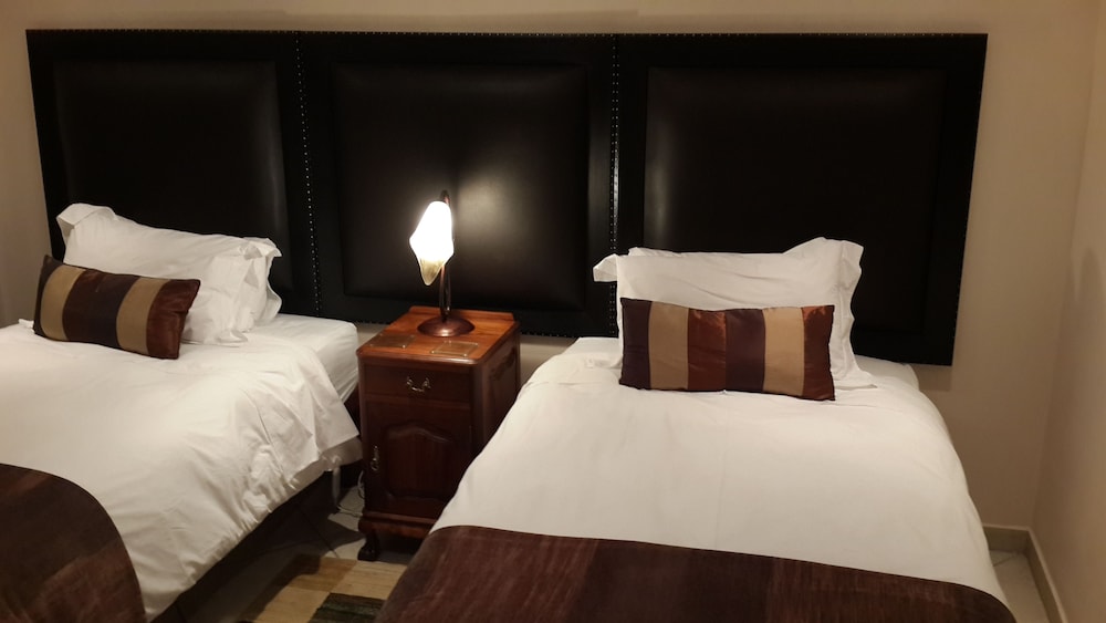 Magaliqua Guest House
