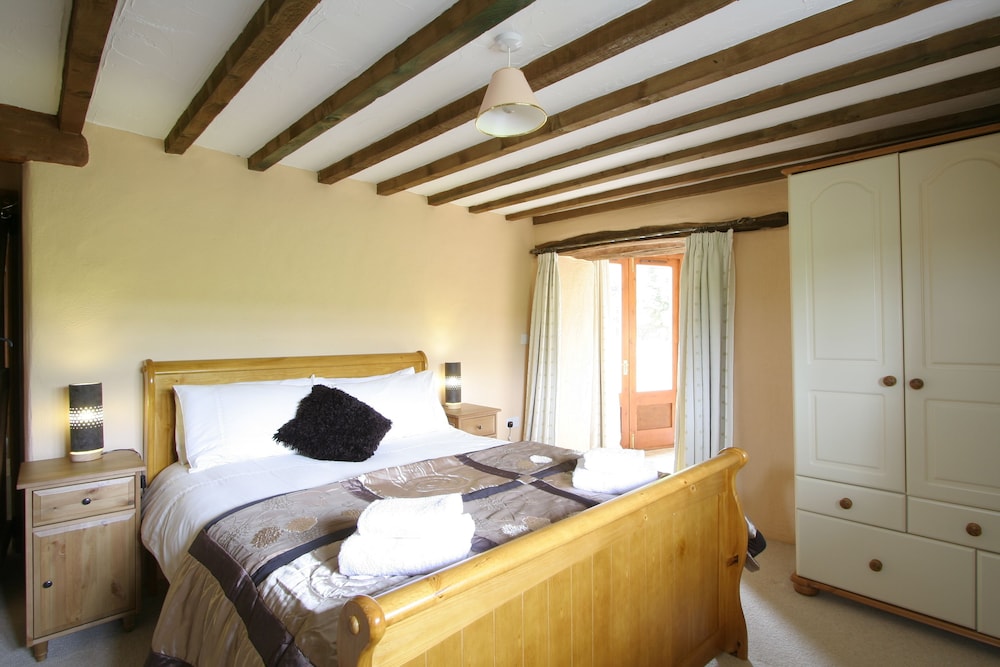 Looe Vacations - Polean Farm Cottages - Property Image 8