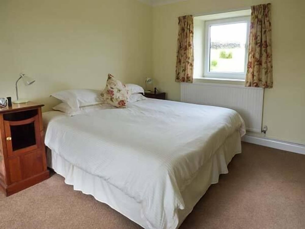 London Vacations - Aros - Property Image 2