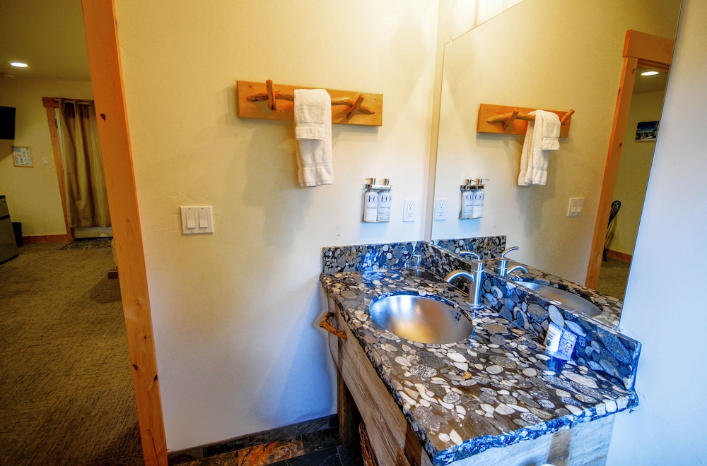 Tahoe Vistana Inn - Property Image 41