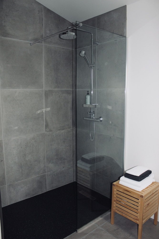iStay Cottages view 4