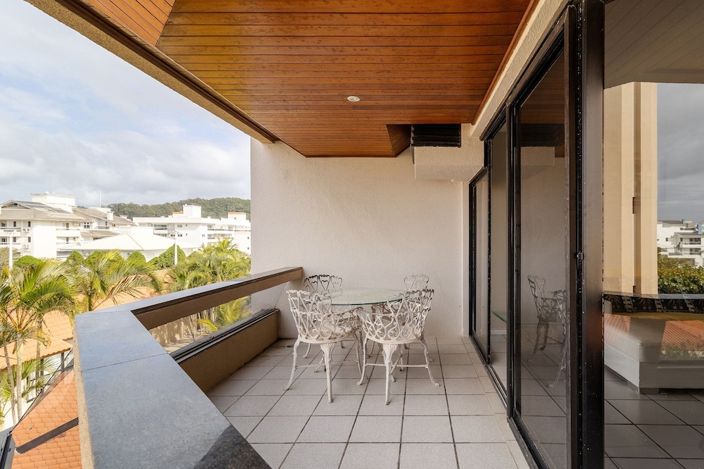 Ap w/ Balcony 200 m From the Beach Ingleses Vin202