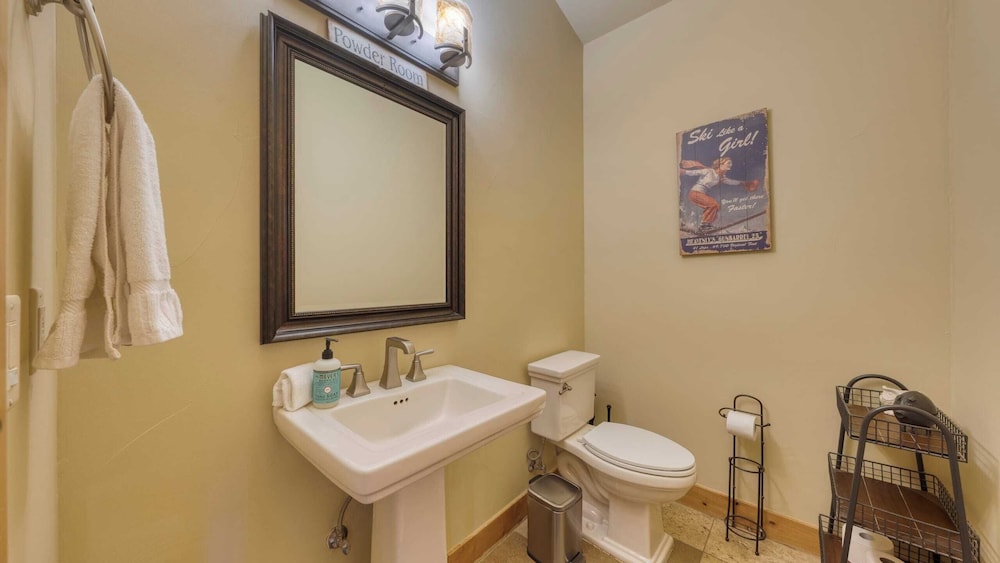 Cozy Tahoe Retreat w/ Hot Tub, Movie Room & Forest Views Tahoma Getaway by Avantstay
