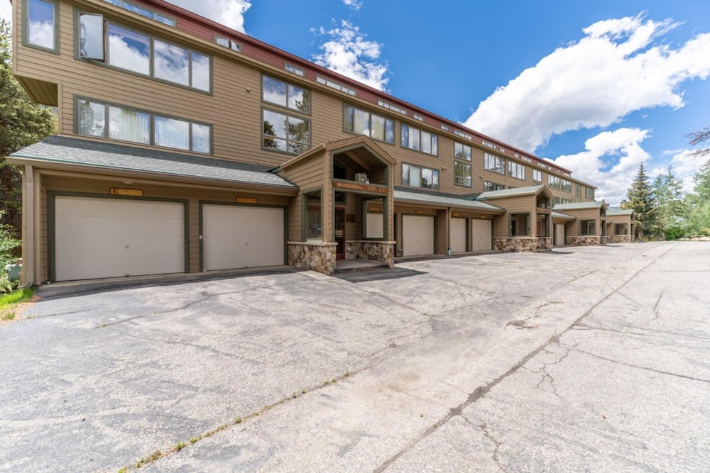 Hotel Montezuma Condos #1754 by Summit County Mountain Retreats - Image 1