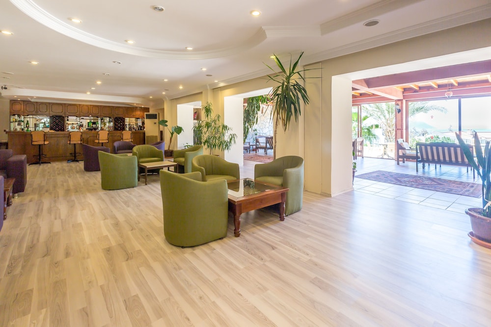 Hotel Club Phellos - Image 11