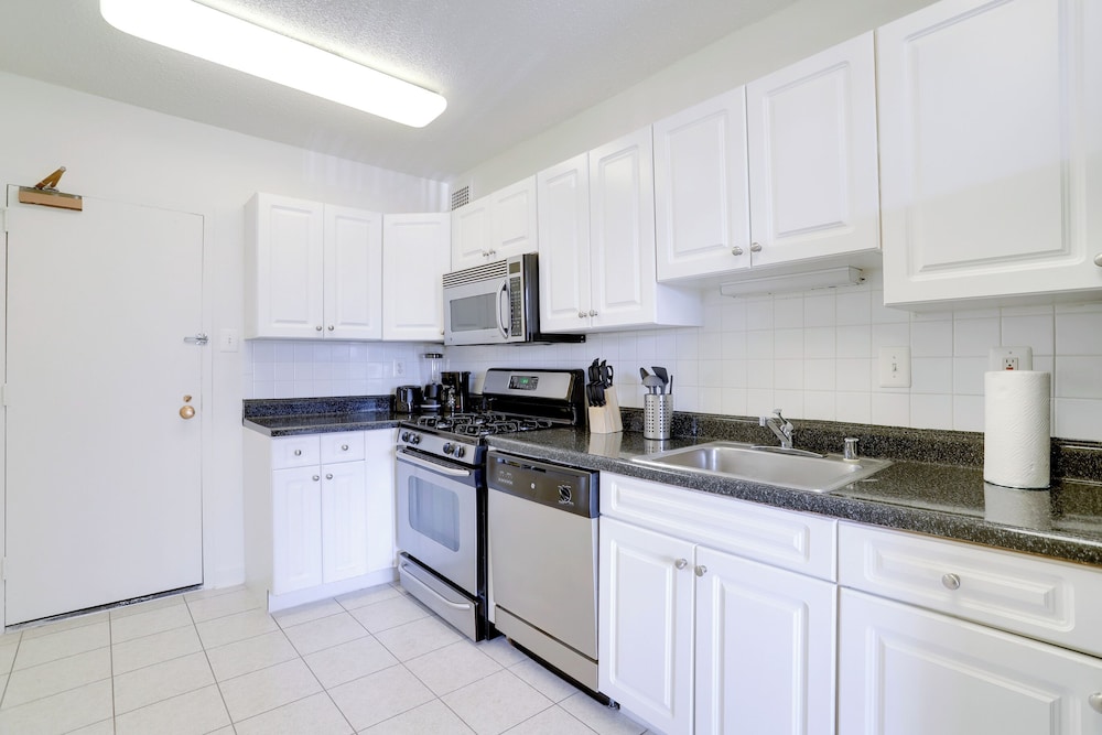 Crystal City Comfortable Apartments