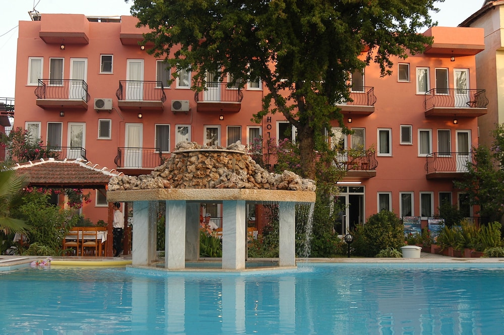 Hotel Truva - Boutique Class - Image 1