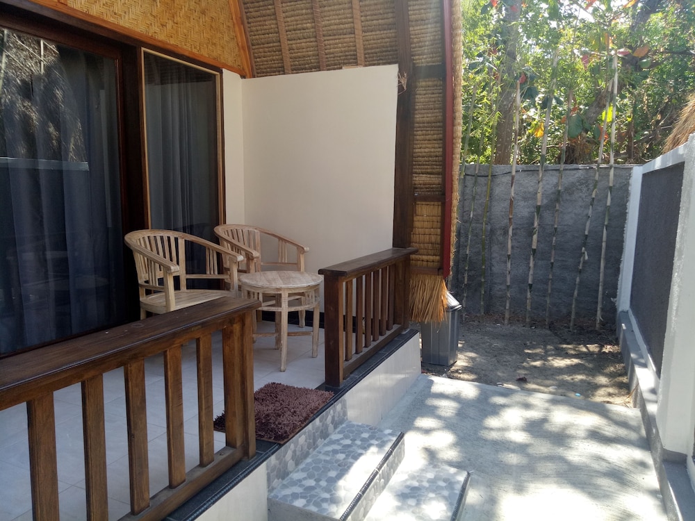 Krisna Bungalows & Restaurant