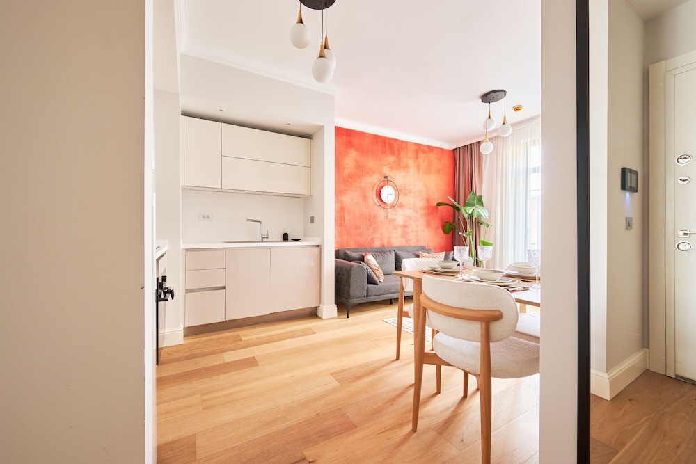 Taksim 360 Lagirio Residence