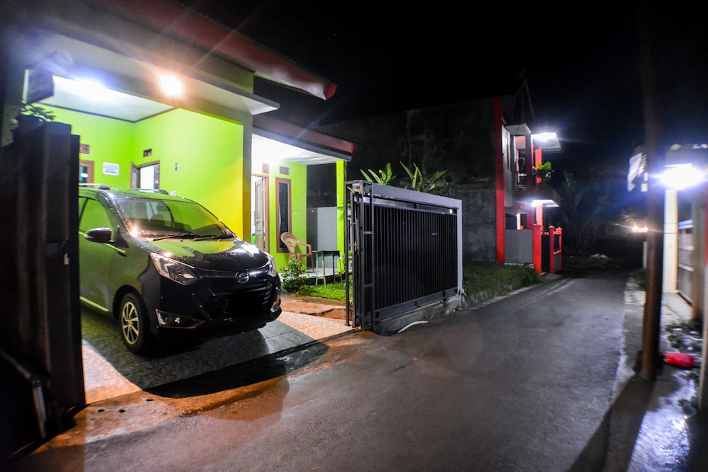 Homestay Sembiring Puncak view 4