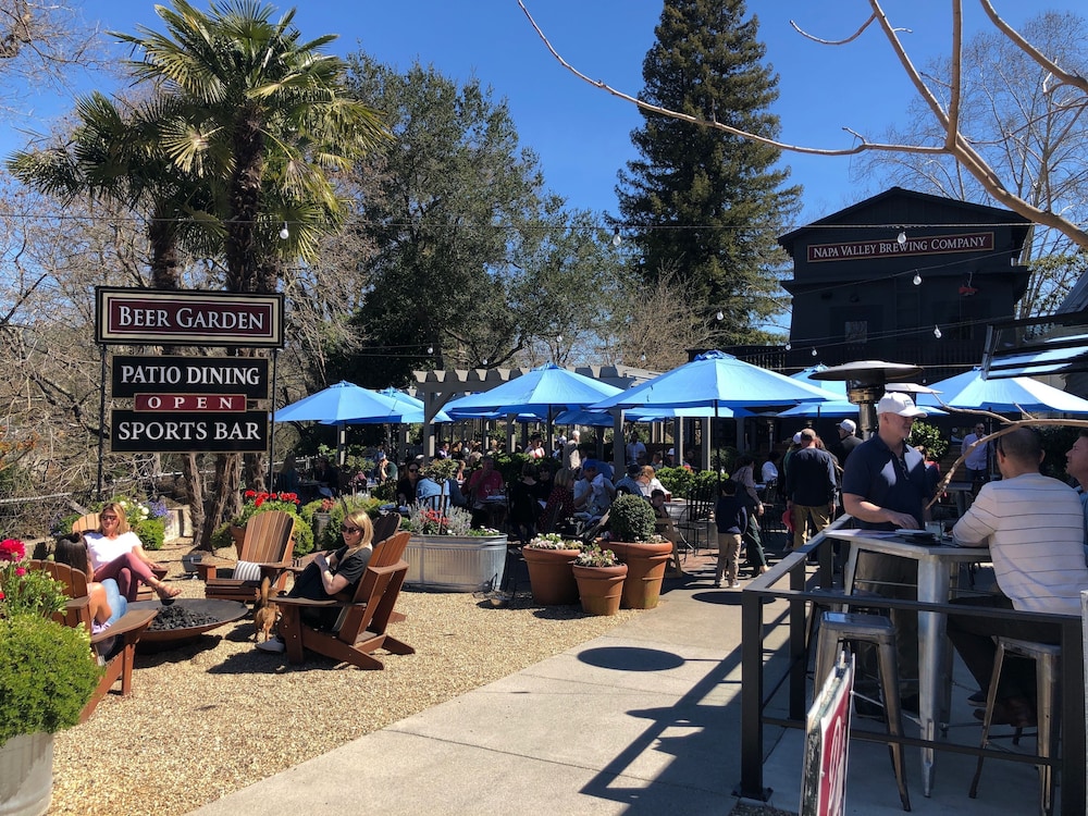 Napa Valley / Sonoma Vacations - Calistoga Inn Restaurant and Brewery - Property Image 24