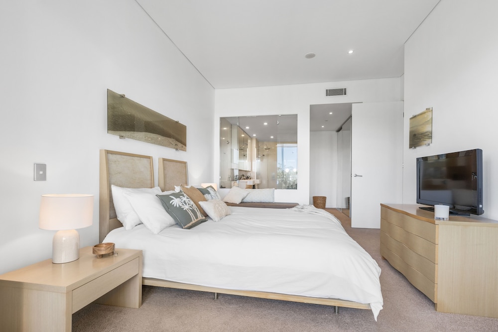 Luxury Apartments on Bells Boulevard