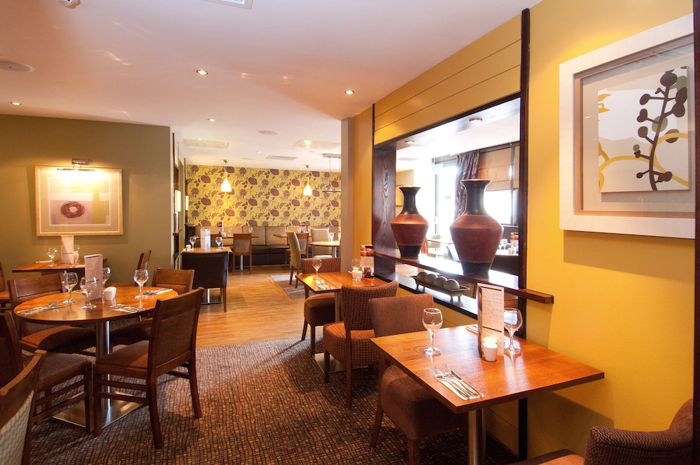 Premier Inn Sunbury - Kempton Park, photo 24