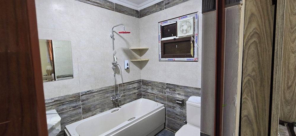 Pyramids Senusret Guest House