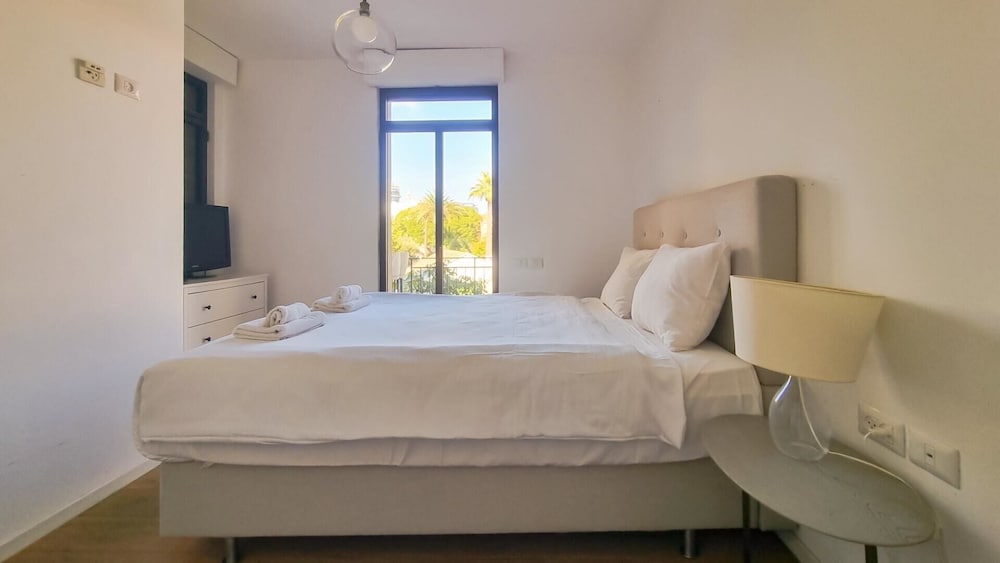 Nitsana Cachemire in Tel Aviv-yafo