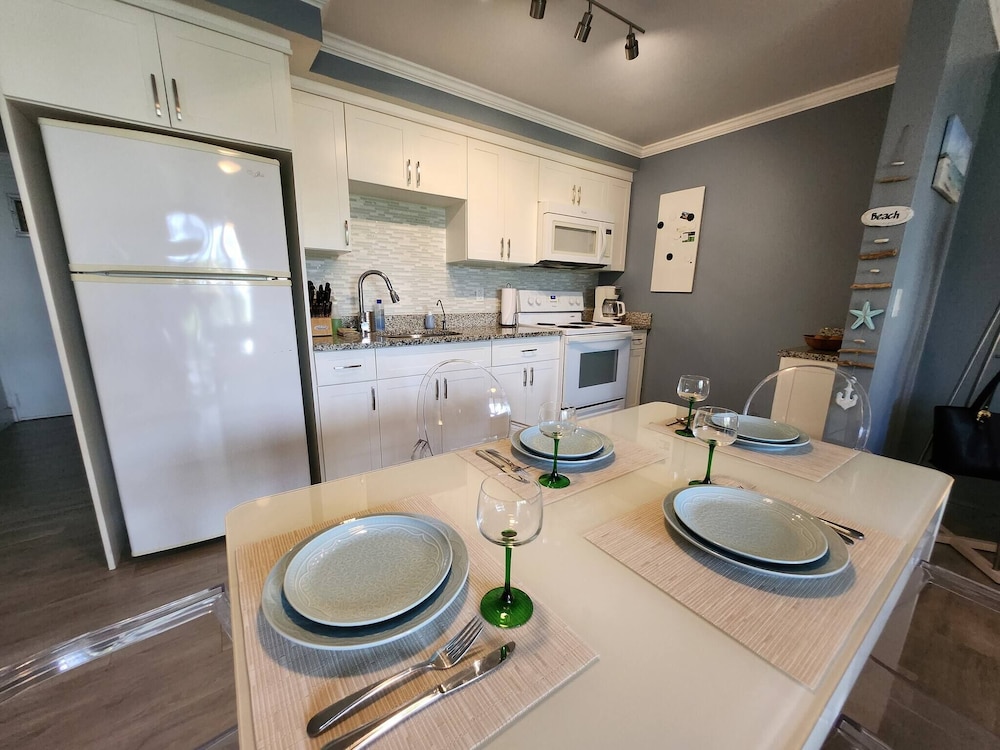 NEW Stunning Beachfront Condo at the Coral Beach