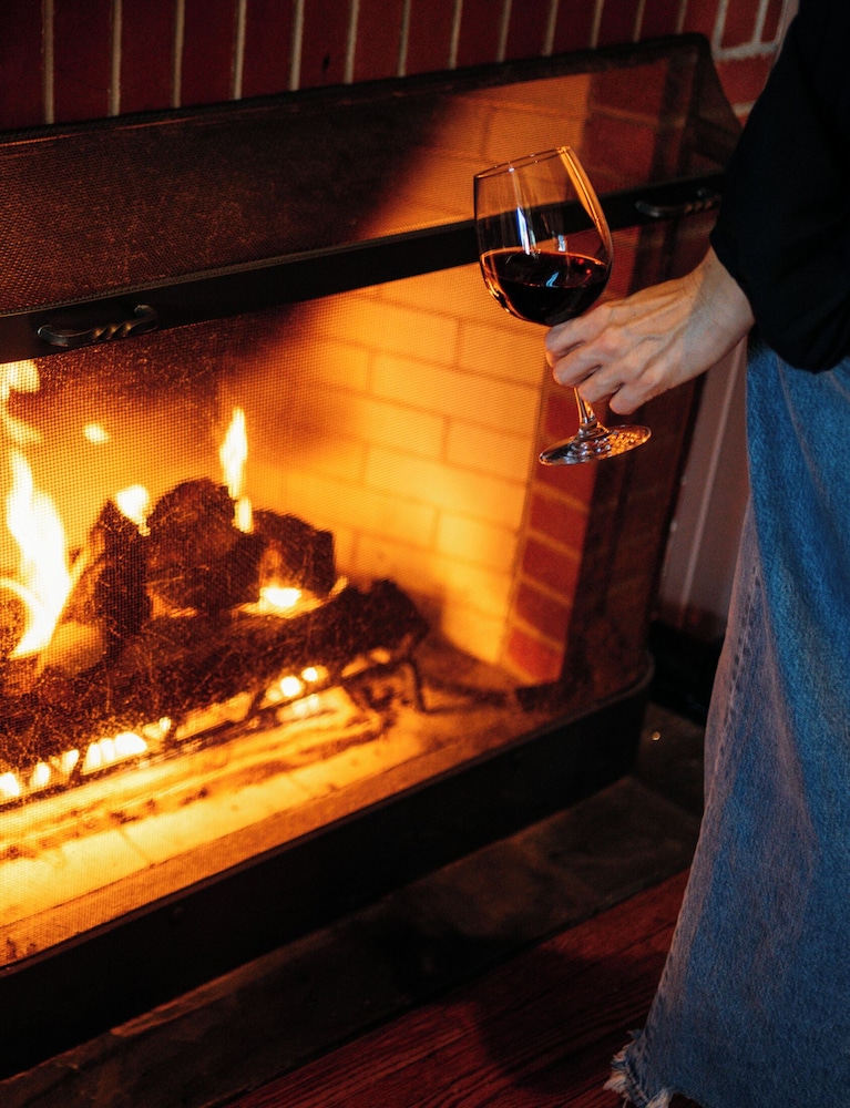Vintner's Inn by Folino Estate Winery