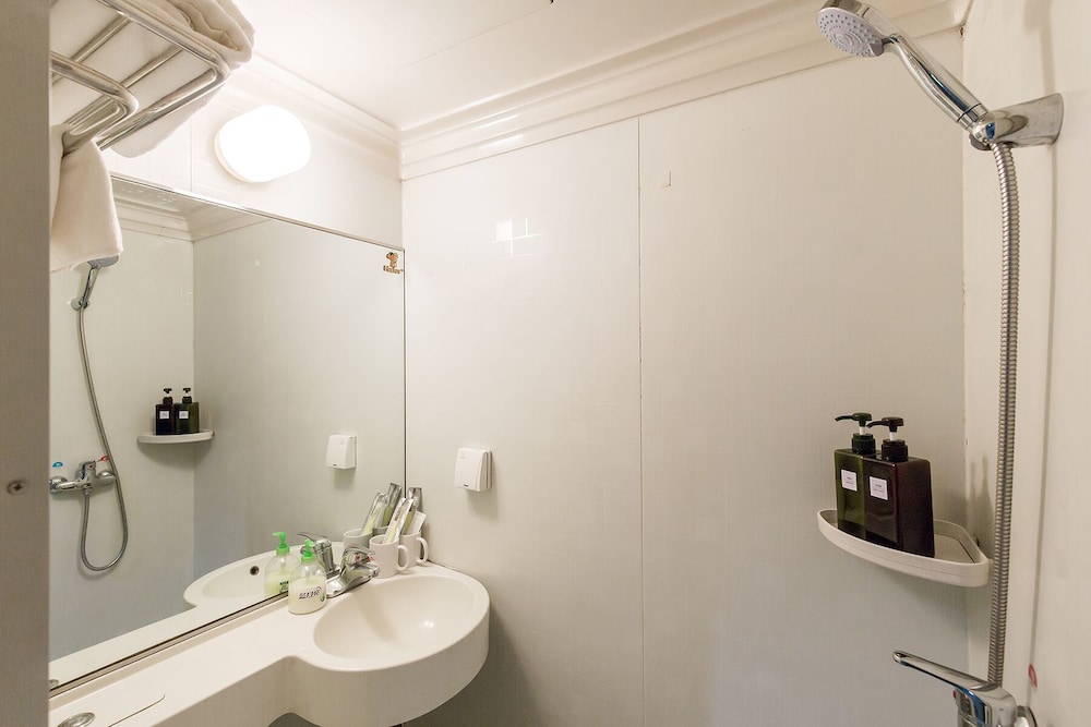 The Sidihome Service Apartment (Saintland Shop)