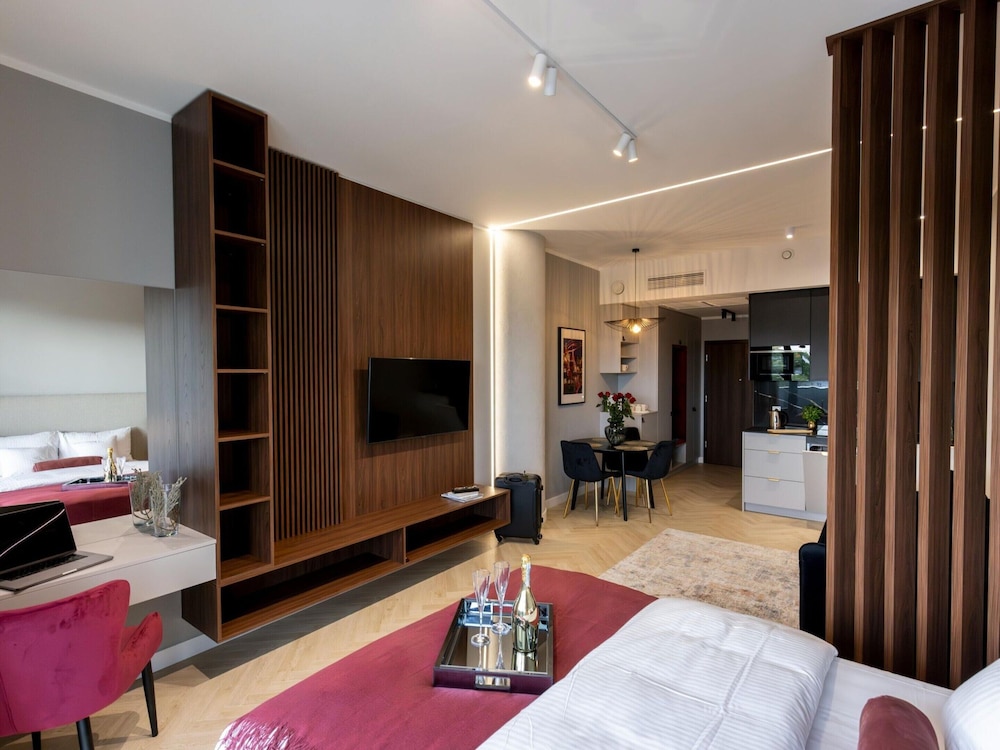 Apartment in Szczecin With Pool and Jacuzzi