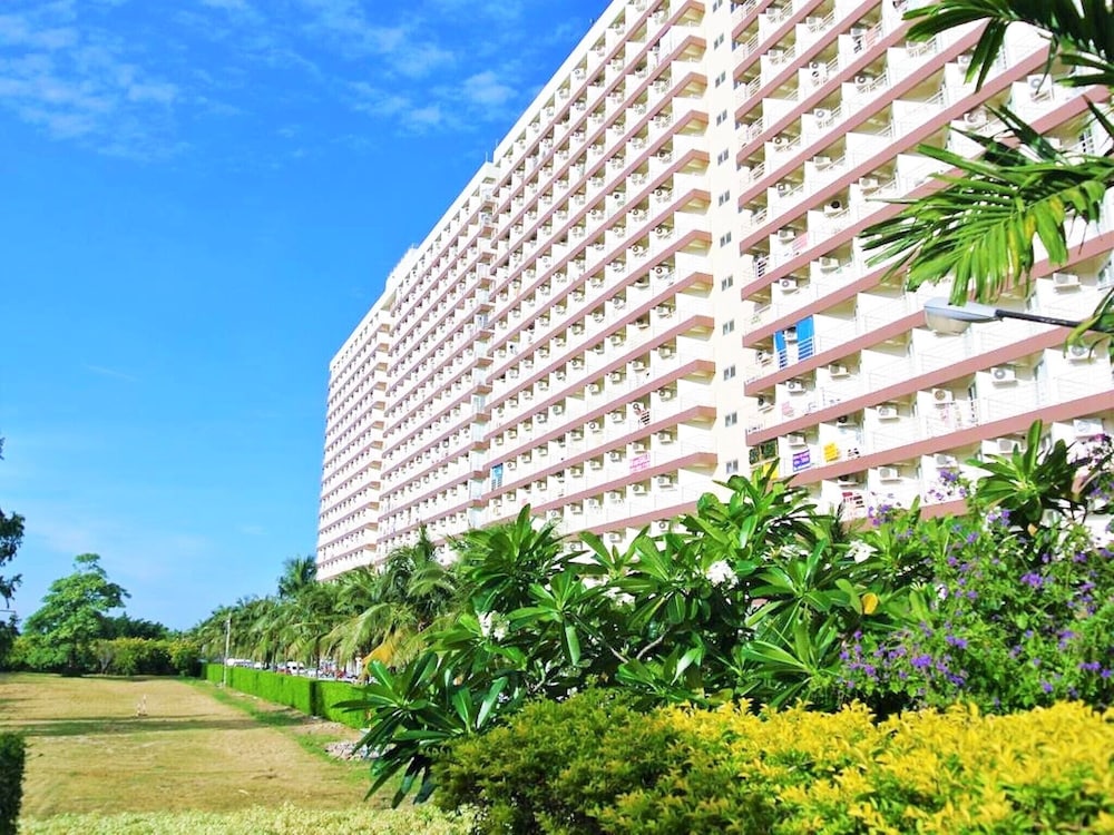 Superb 1 bed at Jomtien Beach view 5