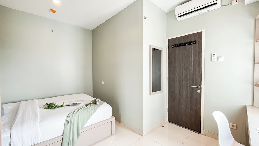 Sage Tone 1Br At Serpong Garden Apartment