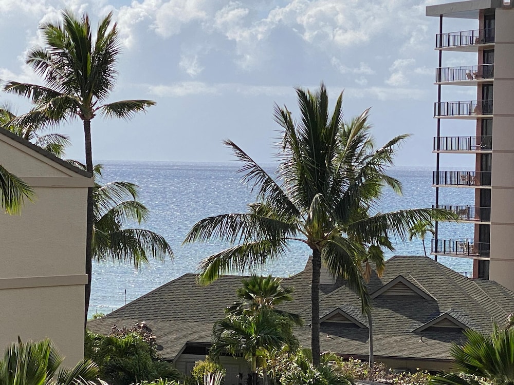 Kaanapali Shores 548 view 4