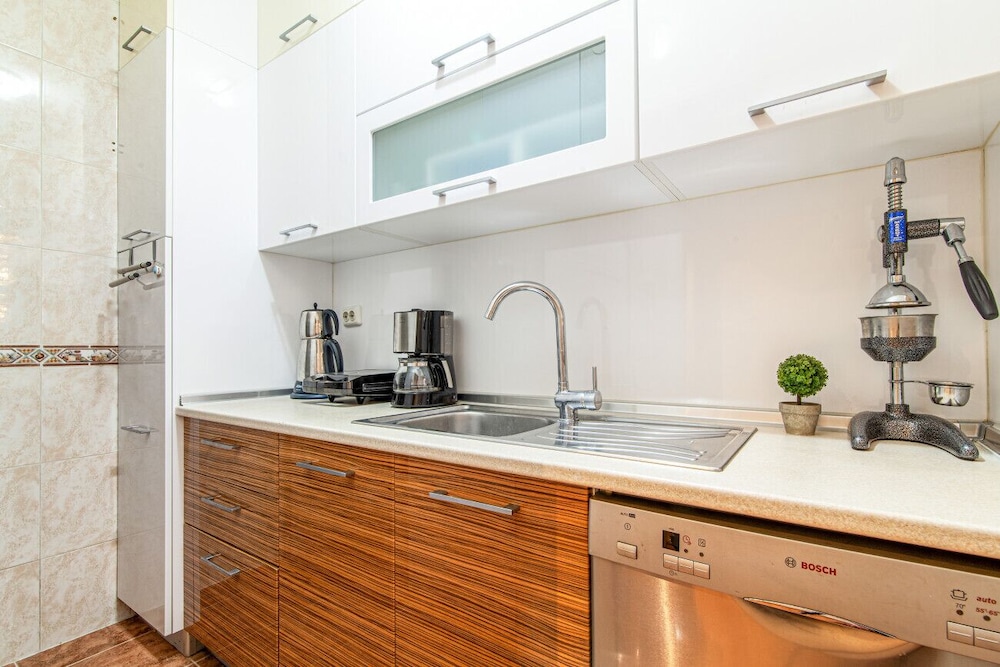 Cozy Flat 650 m to City s Nisantasi Mall