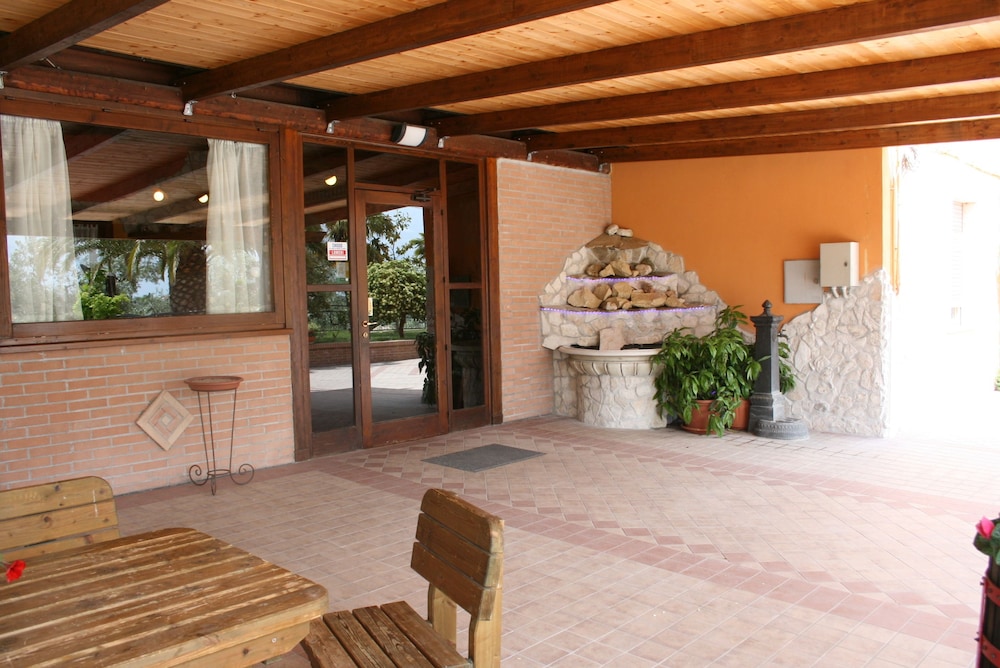 Photo 25