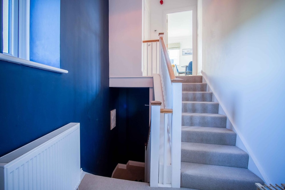 The Nook North Beach - 1 Bedroom Apartment - Tenby