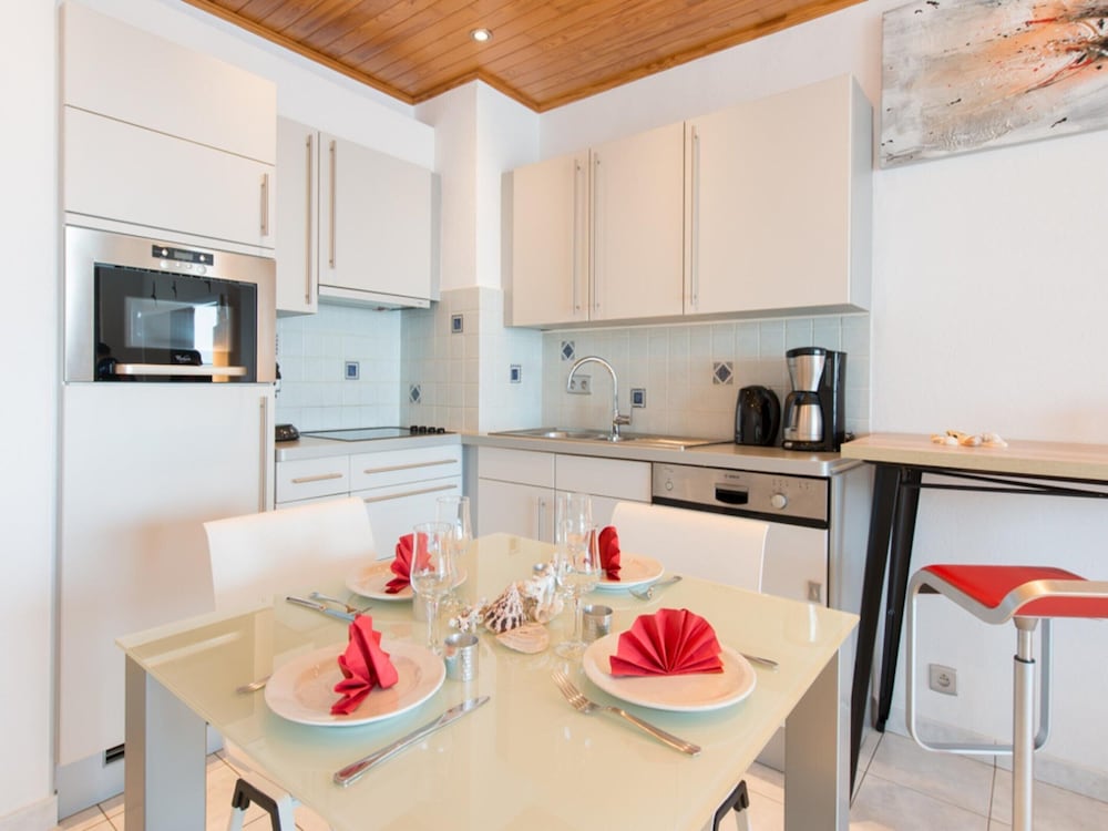 Apartment With Frontal sea View in Ostend