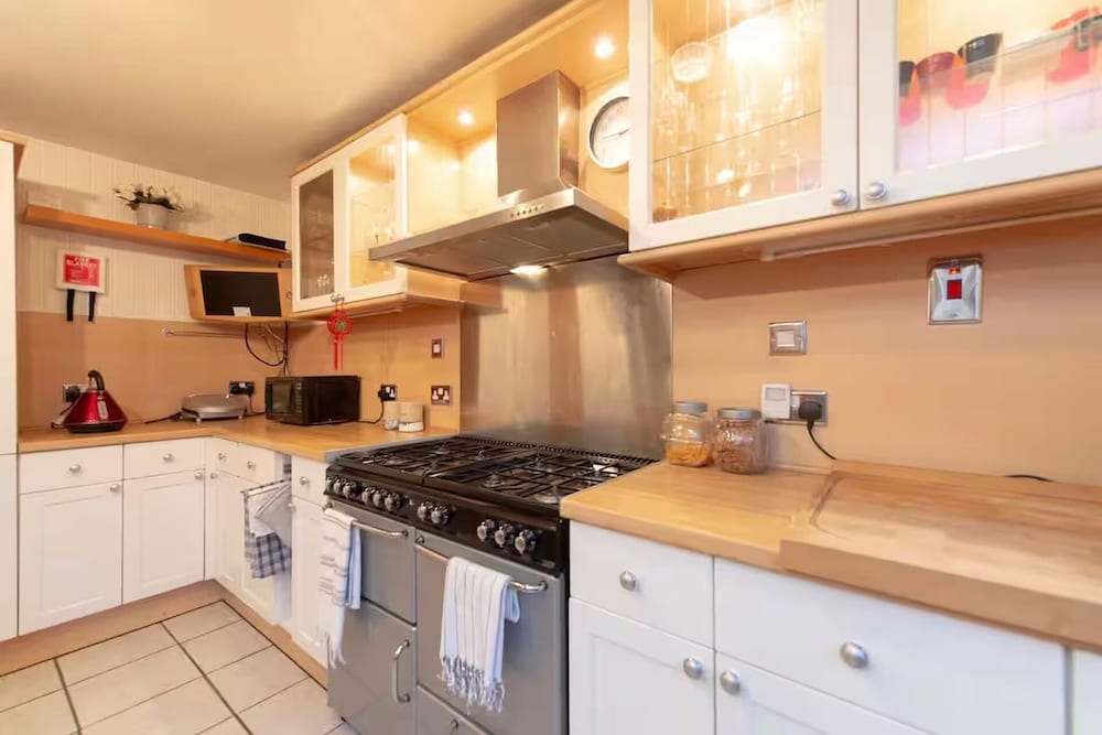 3bedroom Sleeps8 Parking Familyfriendly Nearexcel
