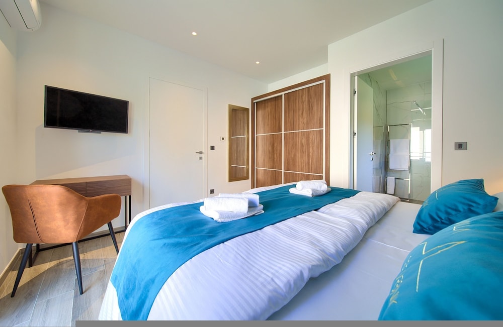 Villa Majestic With Sauna and Beautiful Views