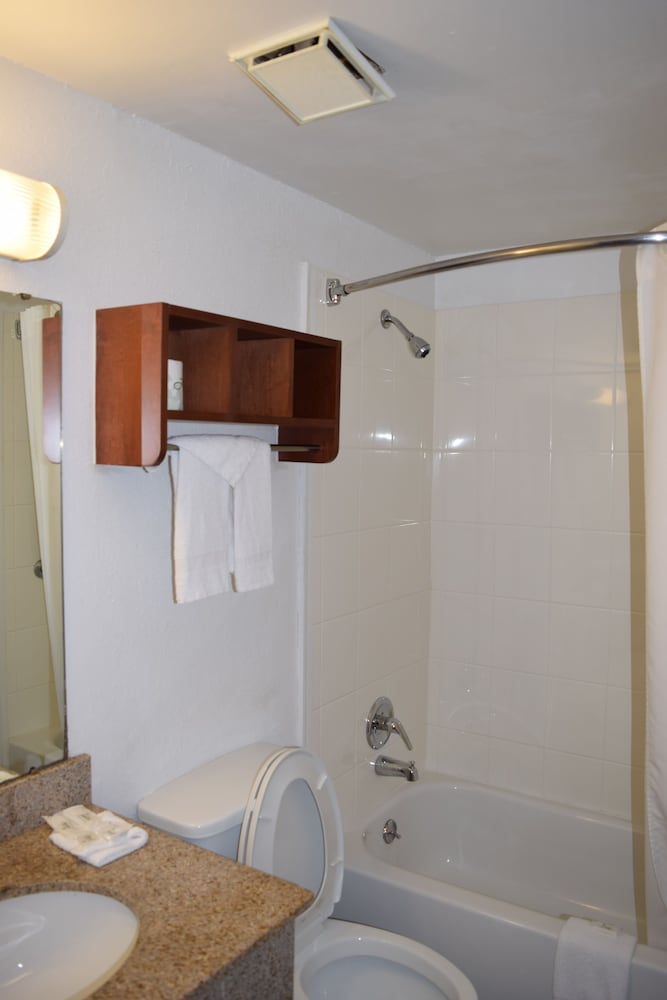 Americas Best Value Inn Jefferson City