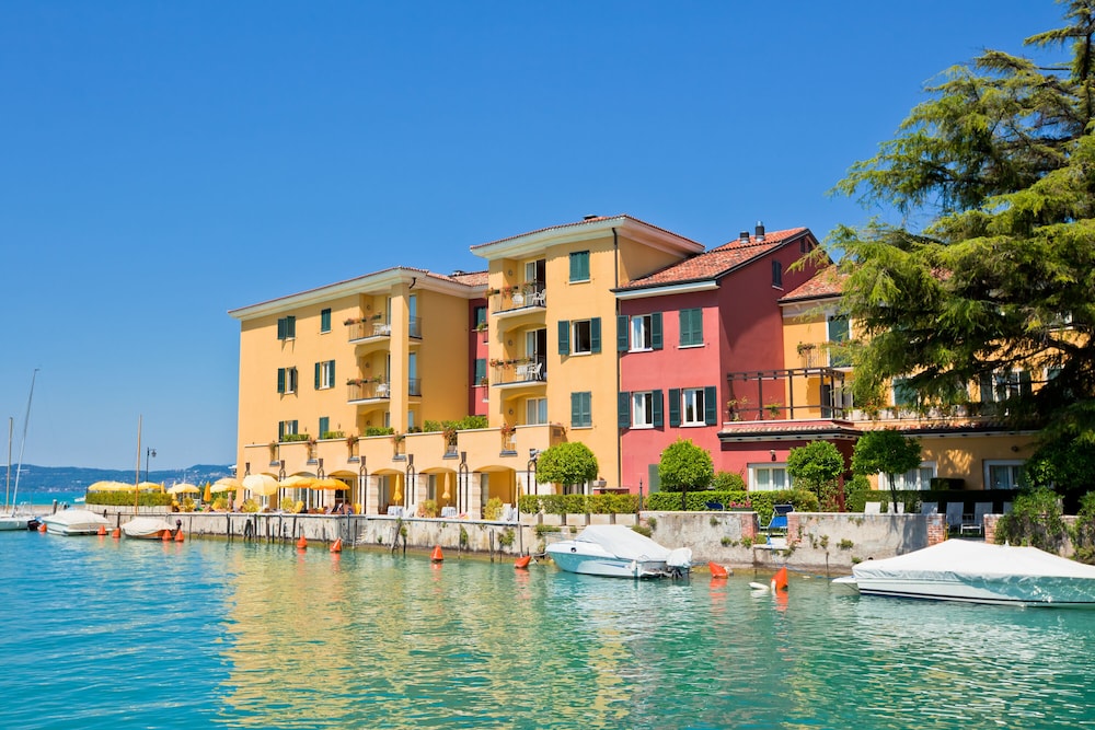 Cascina Crocelle Apartments