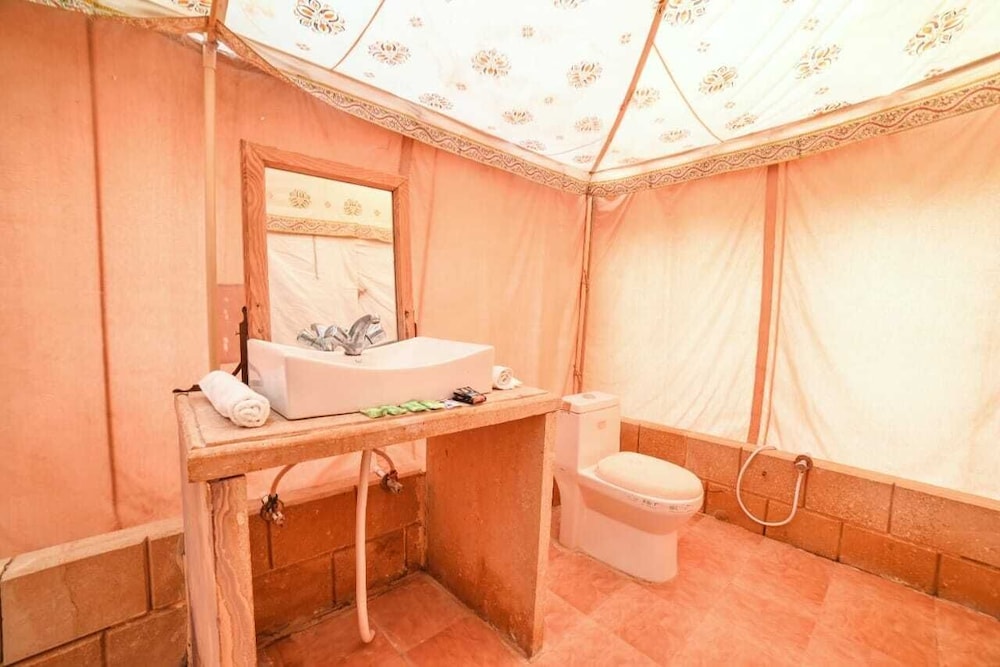 Sam Resort and Camp