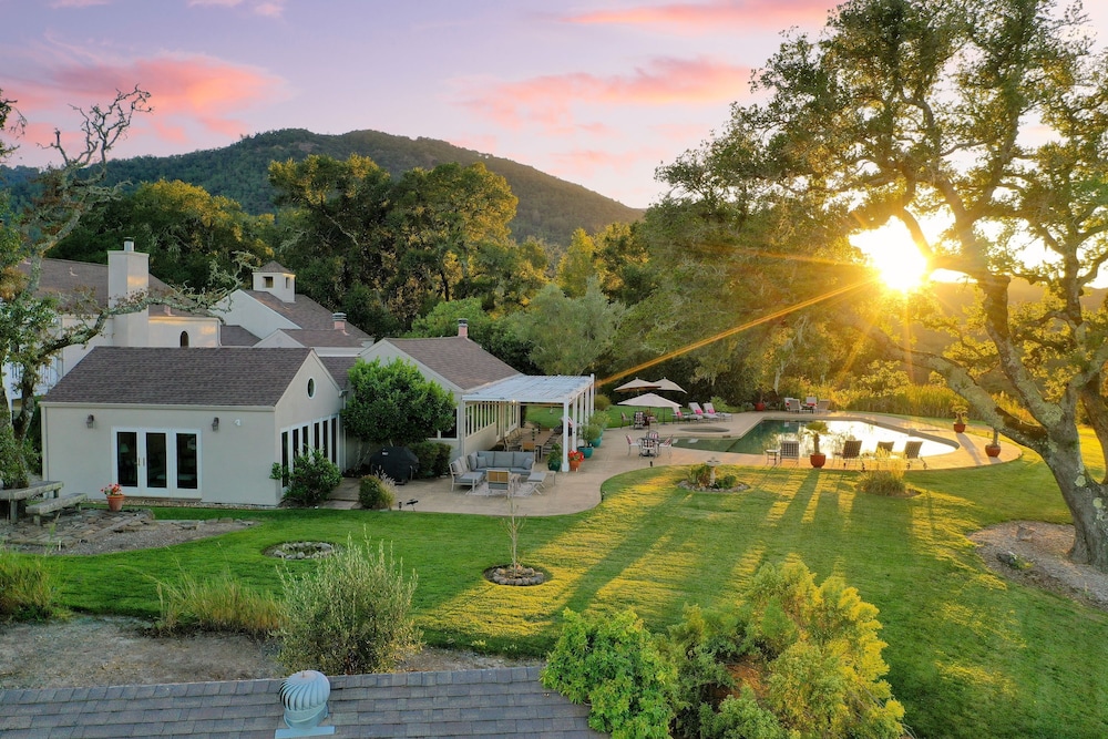 Sonoma Sunshine by Avantstay Countryside Views