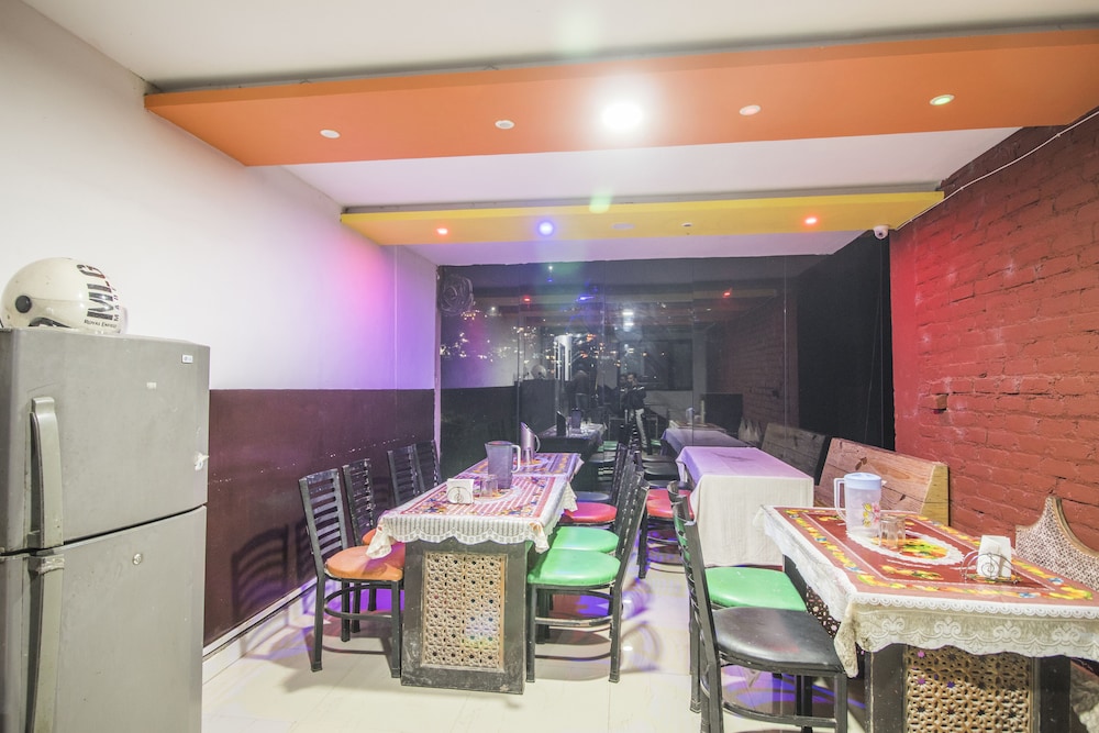 Food & Beverage