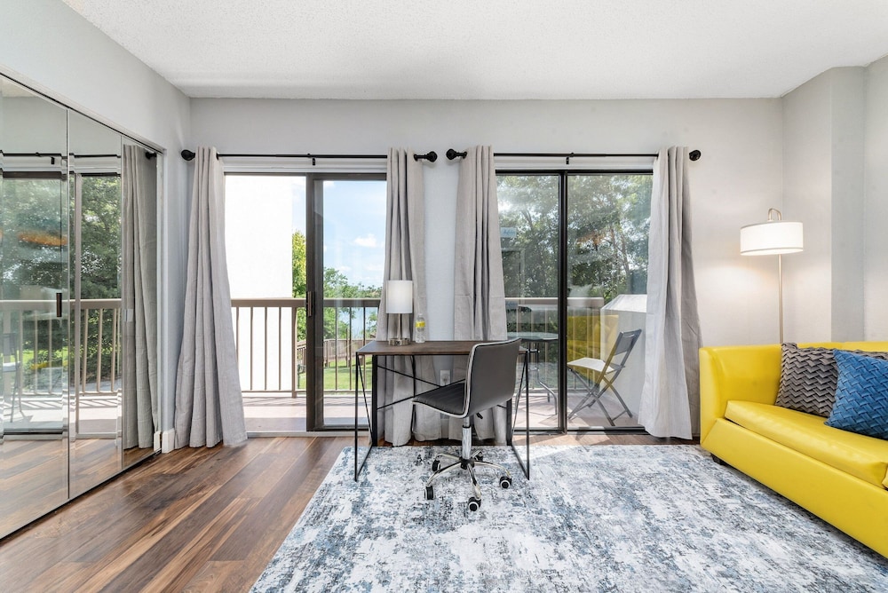 The Enclave Hotel and Suites
