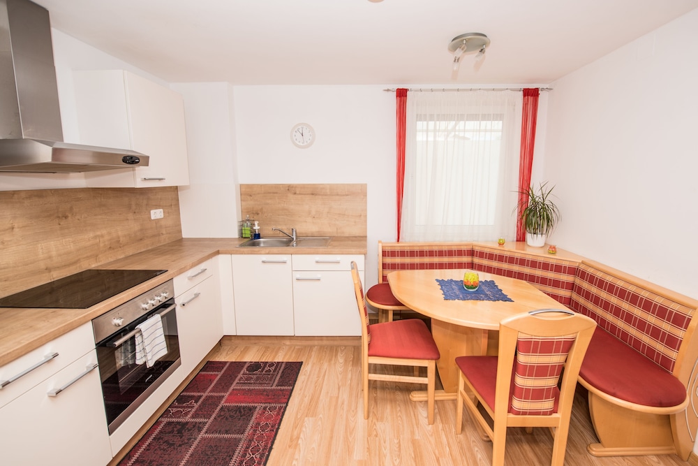 Zimmer Ferienwohnung Yassi