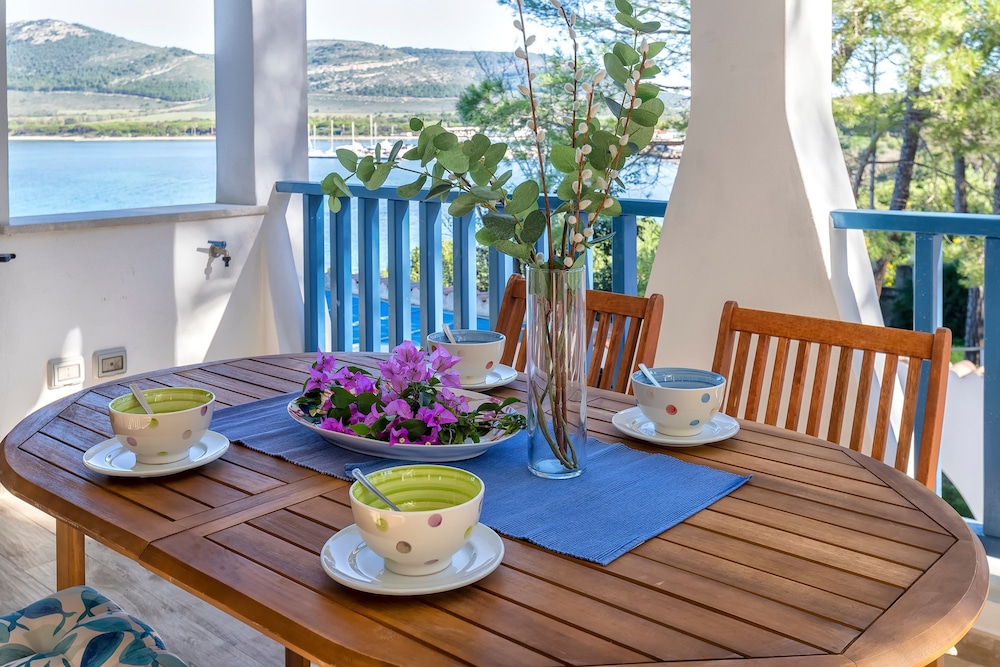 Sardinia Re - Porto Conte Bay Terrace