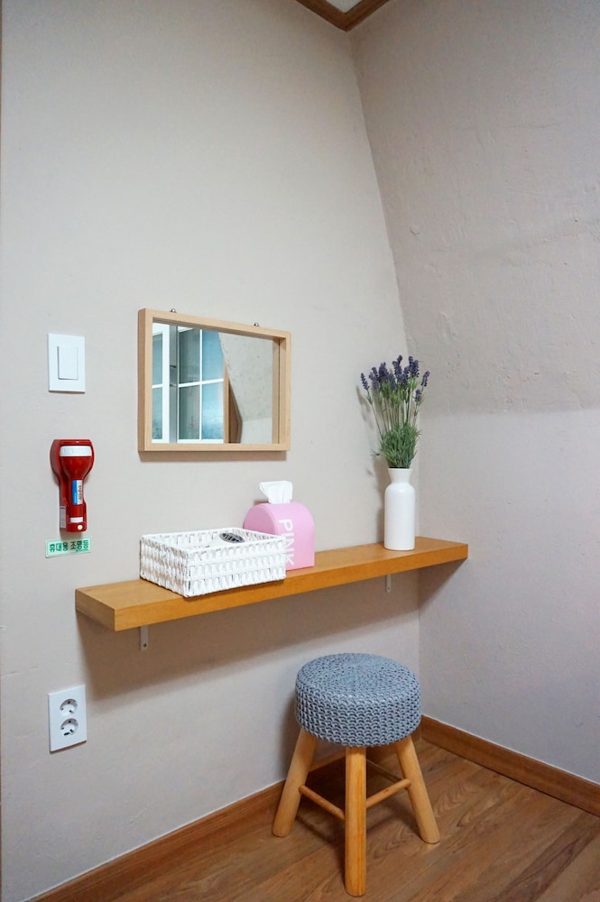 The One Hostel
